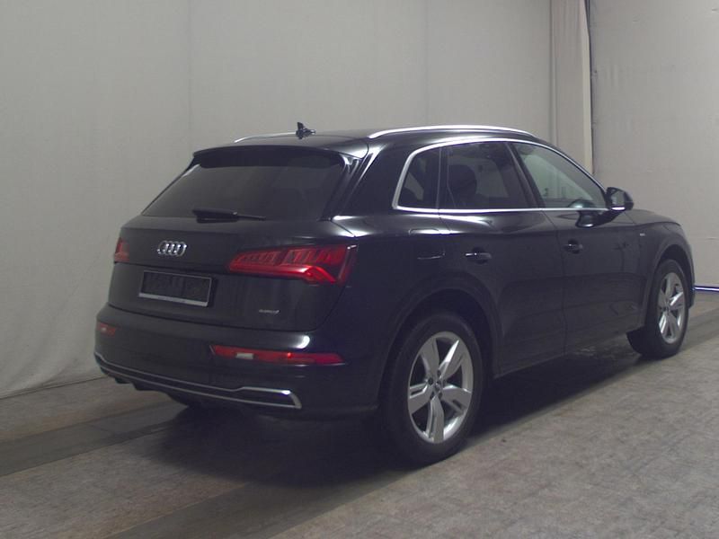 Second-hand Audi Q5 S-Line 299 CP (219 kW) 2020 Negru SUV