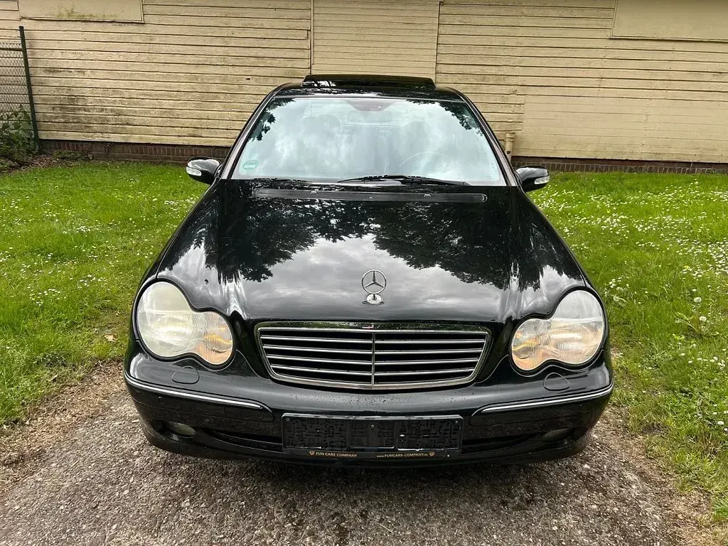 Gebraucht Mercedes C320 218 PS (160 kW) 2002 Schwarz Limousine