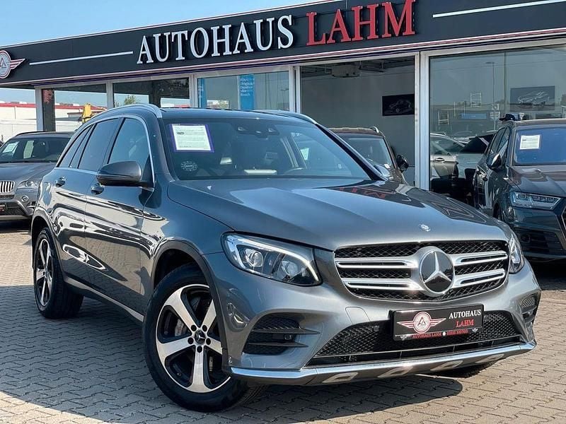 Gebraucht Mercedes GLC250 AMG line 211 PS (155 kW) 2016 Selenitgrau metalliclack SUV