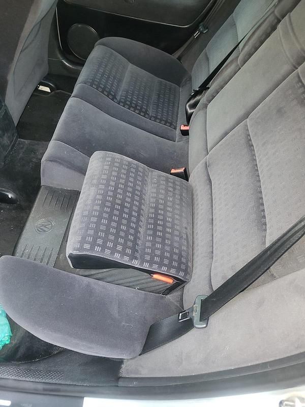 Gebraucht VW Passat 115 PS (84 kW) 2004 Grau Limousine