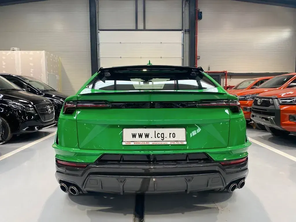 Nuova Lamborghini Urus 666 CV (489 kW) 2026 Verde SUV