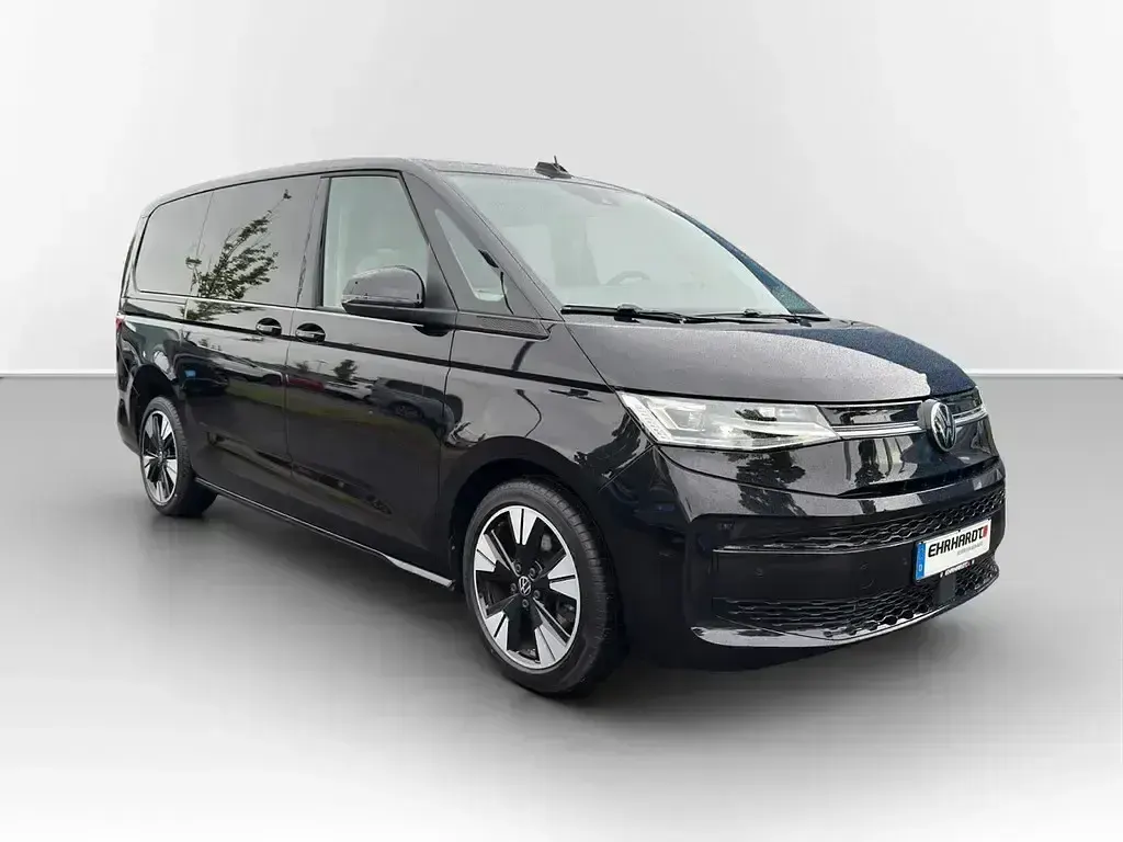 Gebraucht VW Multivan Life 110 PS (80 kW) 2024 Schwarz Van / Kleinbus