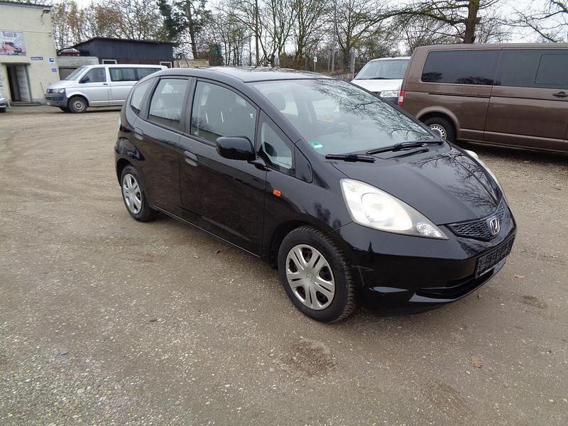Gebraucht Honda Jazz Trend 90 PS (66 kW) 2011 Schwarz Kleinwagen