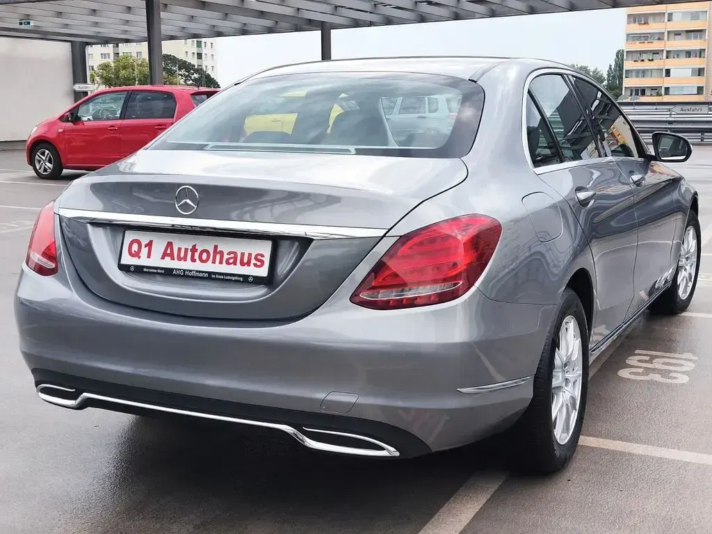 Gebraucht Mercedes C200 Exclusive 184 PS (135 kW) 2015 Silber Limousine