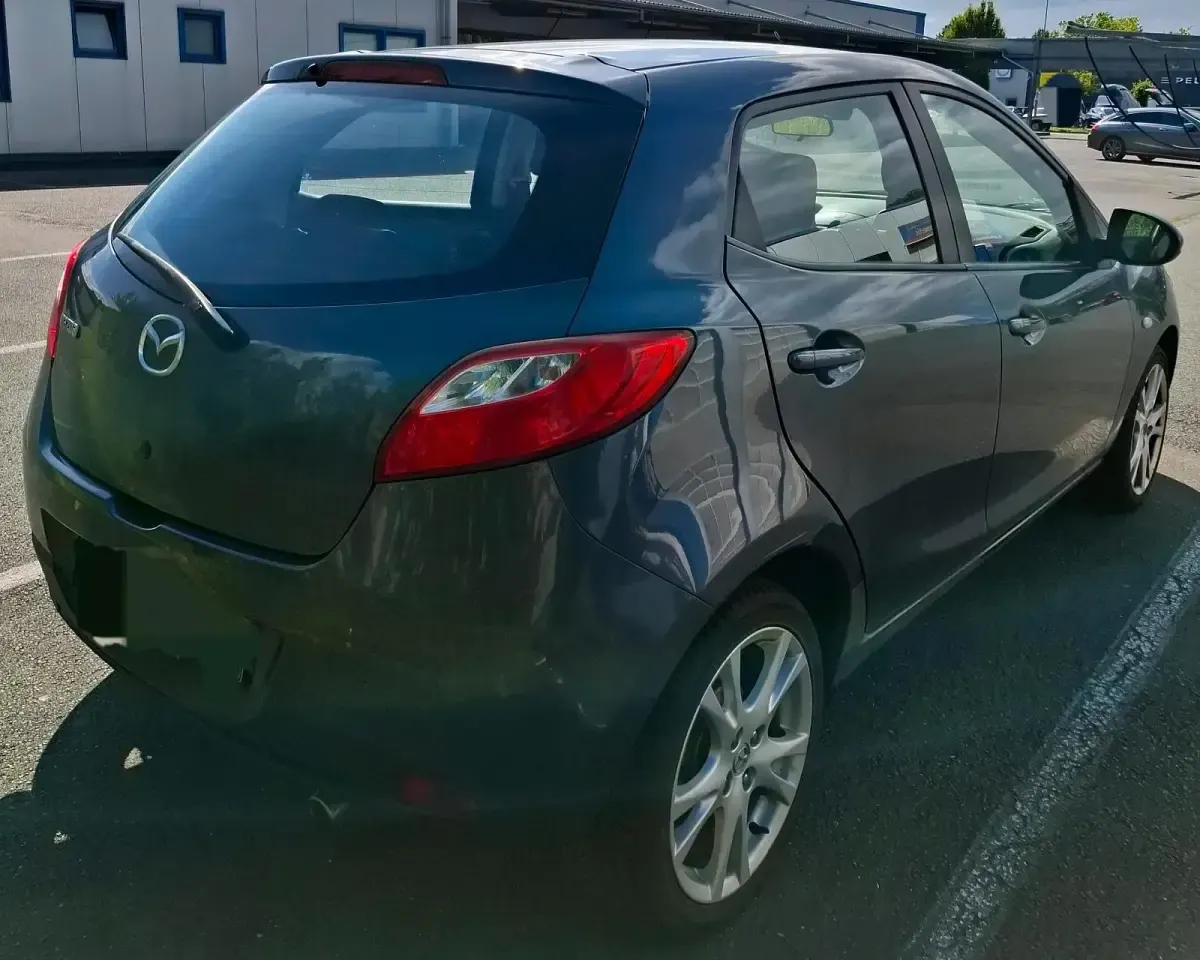Gebraucht Mazda 2 103 PS (75 kW) 2008 Grau Kleinwagen