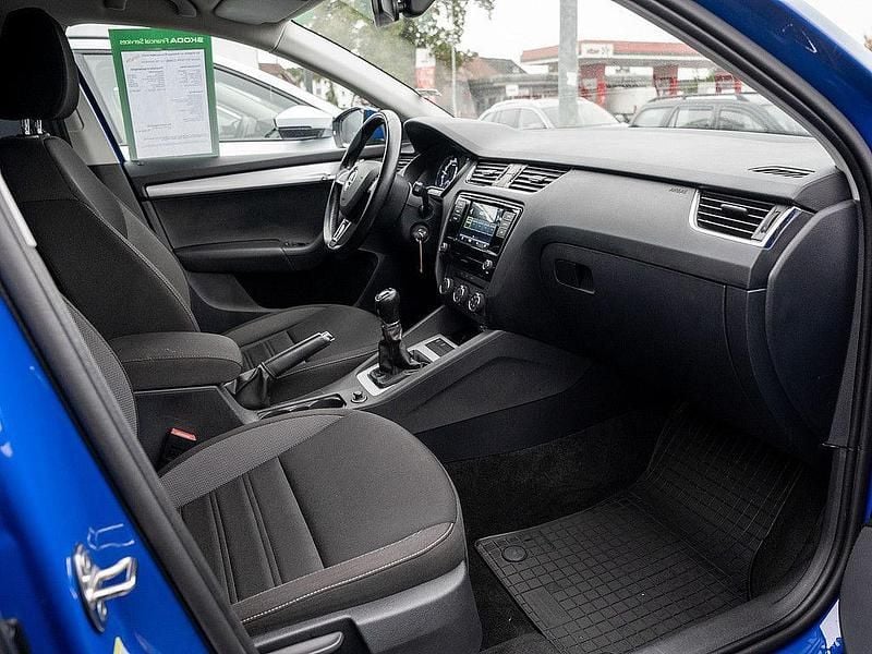 Gebraucht Skoda Octavia Ambition 116 PS (85 kW) 2020 Energy blau Kombi