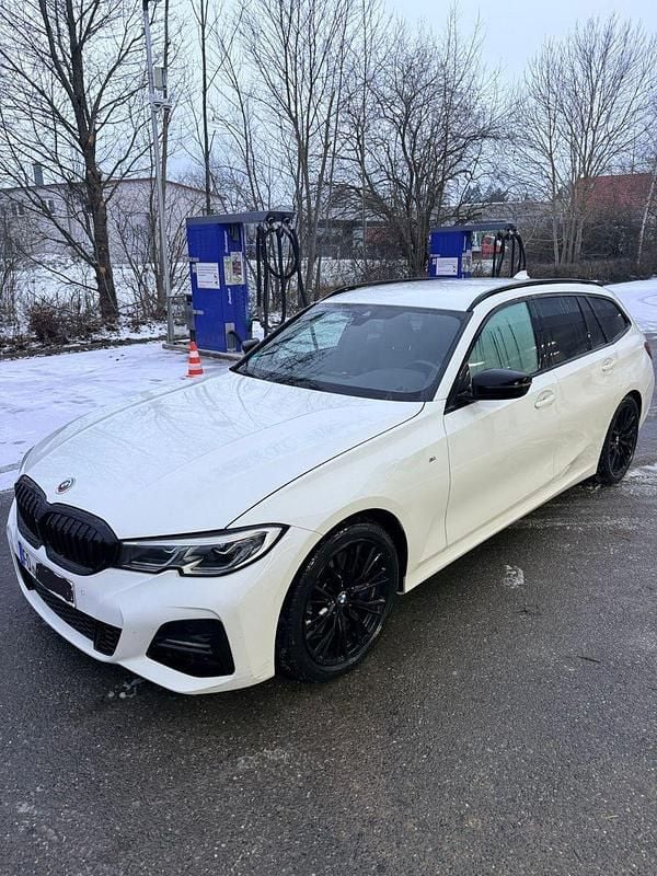 Gebraucht BMW 330 M Sport 265 PS (194 kW) 2020 Weiß Kombi