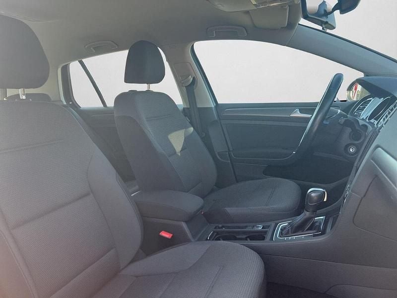 Gebraucht VW e-Golf 100 kW (136 PS) 2020 Uranograu Kleinwagen