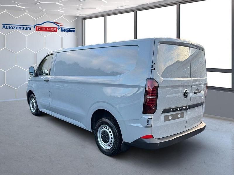 Neu VW Transporter 150 PS (110 kW) 2025 Grau Van