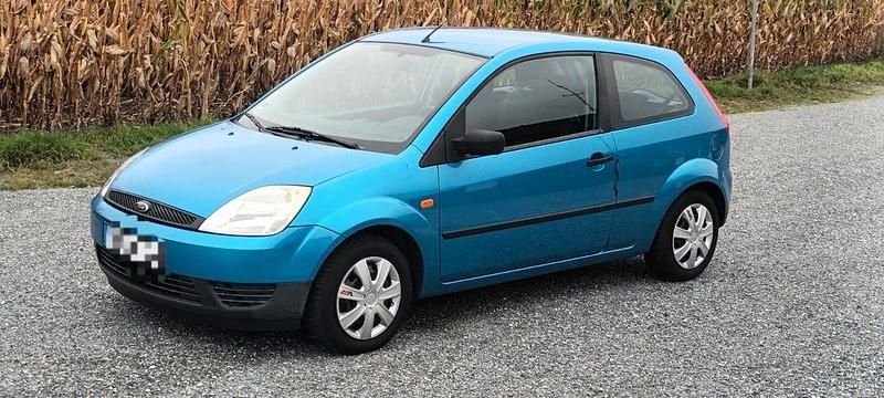 Blau Gebraucht 2004 Ford Fiesta Kleinwagen | 1.890 € (Etwas zu teuer) - Bild 1/4