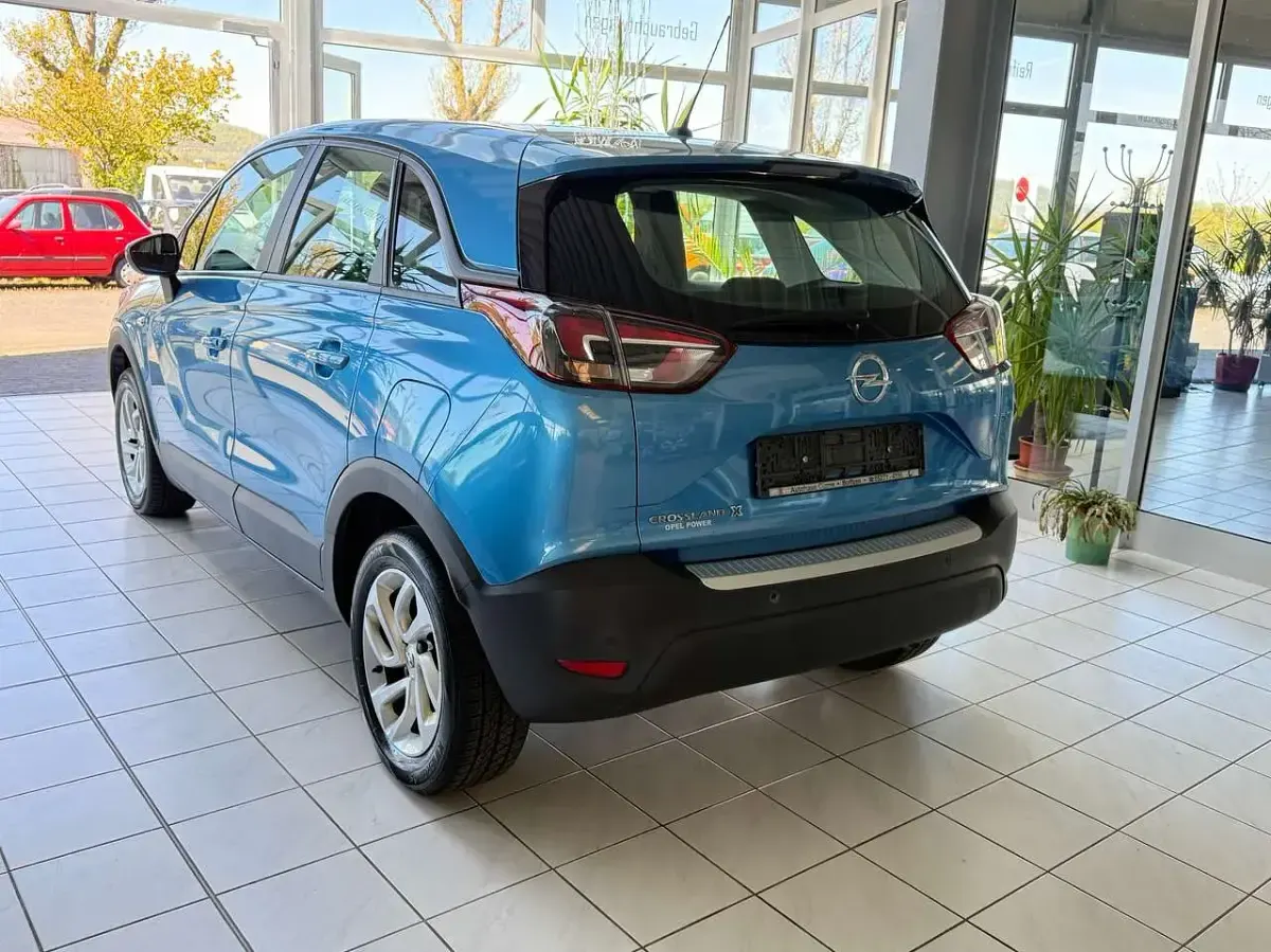 Gebraucht Opel Crossland X Edition 110 PS (80 kW) 2018 Arktis blau (m2) SUV