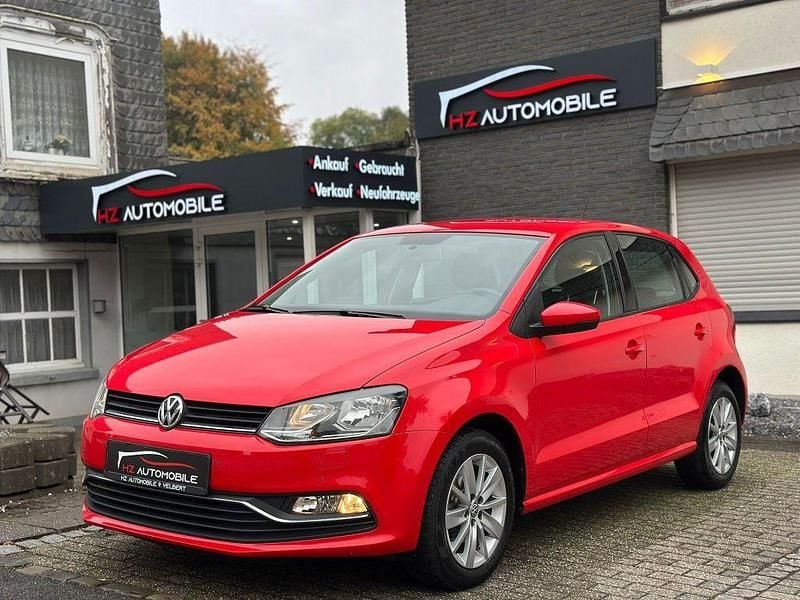 Flashrot Gebraucht 2015 VW Polo Comfortline Limousine | 9.990 € (Fairer Preis) - Bild 1/4