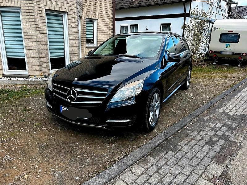Gebraucht Mercedes R350 265 PS (194 kW) 2011 Schwarz Van / Kleinbus
