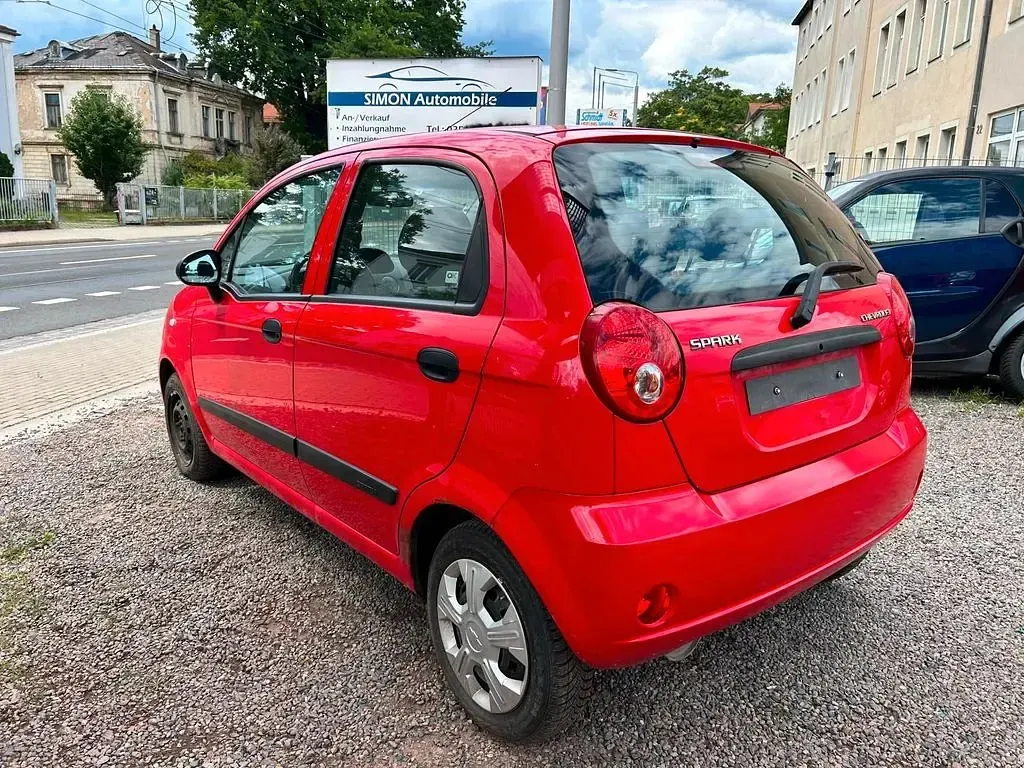 Gebraucht Chevrolet Matiz 52 PS (38 kW) 2009 Rot Kleinwagen
