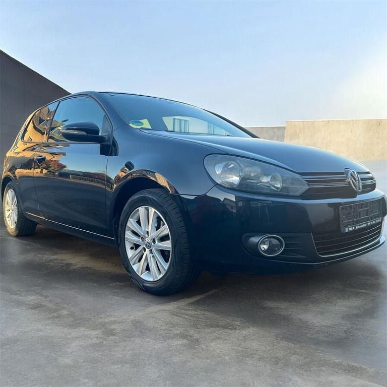 Gebraucht VW Golf VI Style 105 PS (77 kW) 2011 Schwarz Kleinwagen