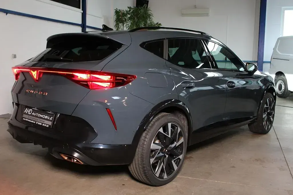 Neu Cupra Formentor VZ 272 PS (200 kW) 2025 Fiord blau SUV