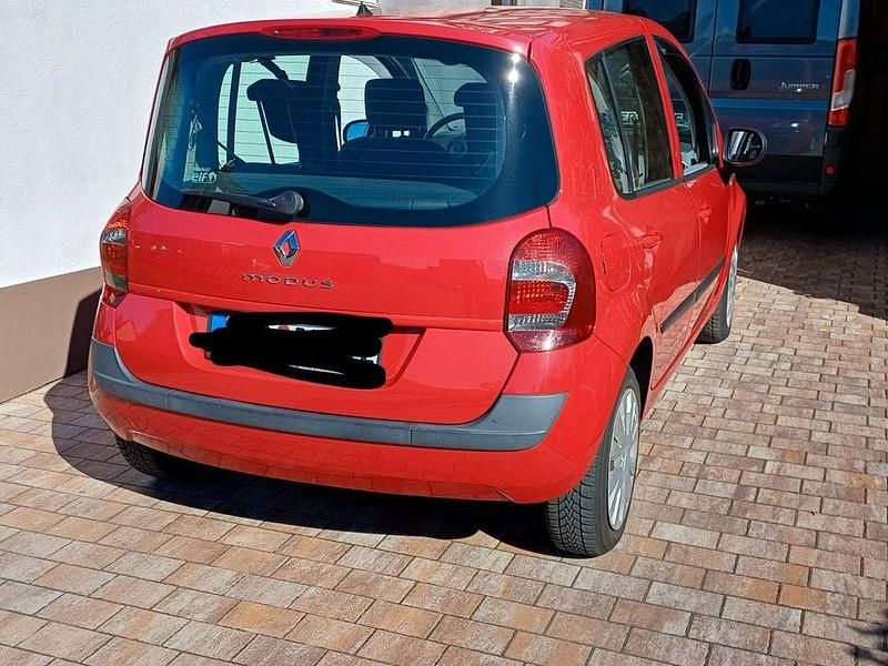 Second-hand Renault Modus 75 CP (55 kW) 2011 Roșu Monovolum