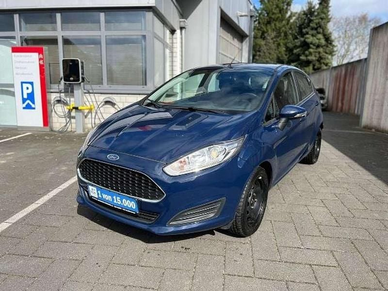Gebraucht Ford Fiesta Trend 82 PS (60 kW) 2017 Blau Limousine