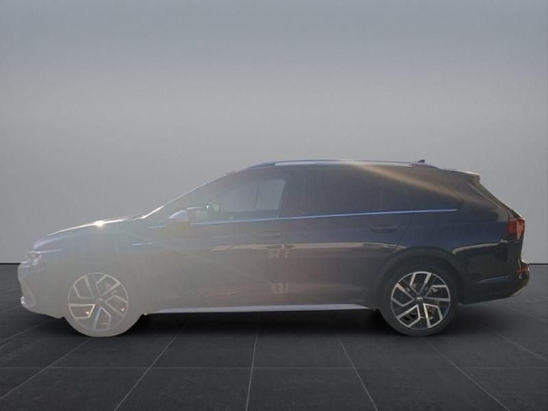 Gebraucht VW Golf Alltrack 200 PS (147 kW) 2021 Uranograu Kombi