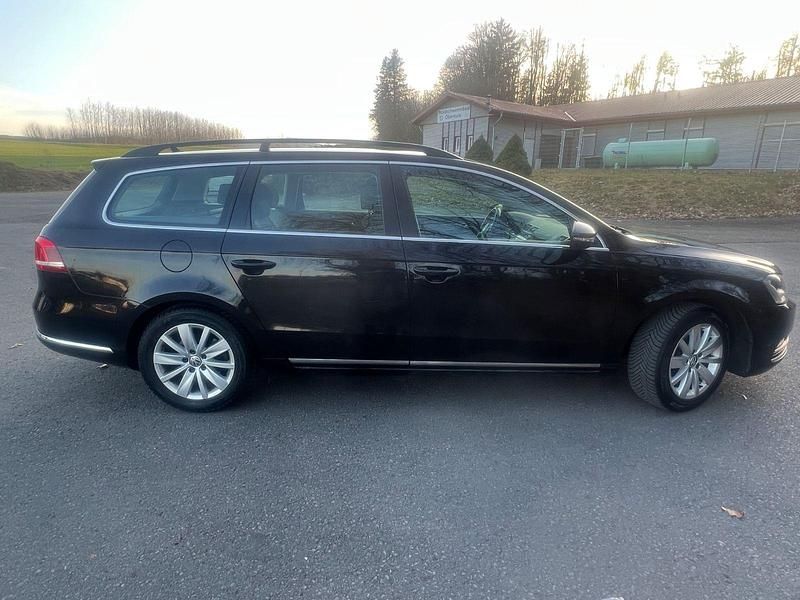 Gebraucht VW Passat Comfortline 140 PS (102 kW) 2013 Schwarz Kombi