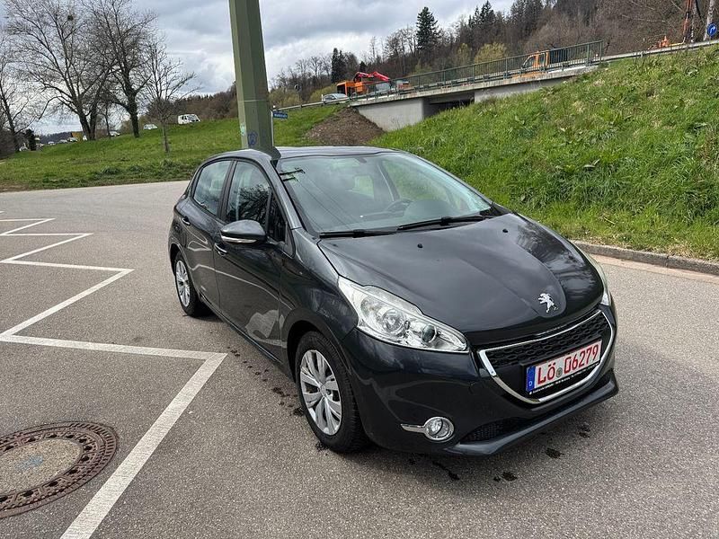 Gebraucht Peugeot 208 Active 82 PS (60 kW) 2013 Grau Kleinwagen