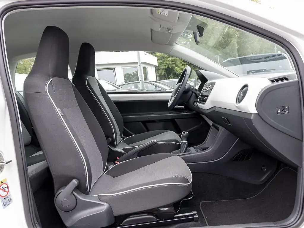 Gebraucht Seat Mii Chic 60 PS (44 kW) 2017 Candy weiss Kleinwagen