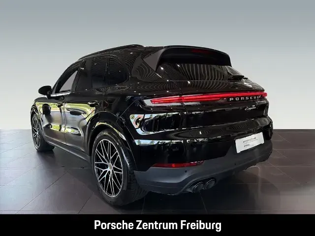 Gebraucht Porsche Cayenne 470 PS (345 kW) 2024 Schwarz SUV