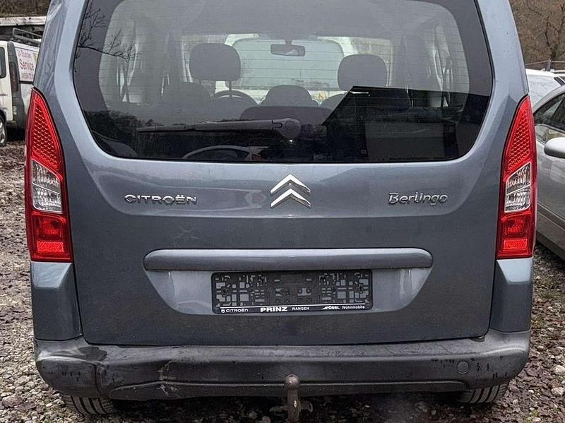 Gebraucht Citroën Berlingo 90 PS (66 kW) 2010 Lackierung eisengrau/metallic Van / Kleinbus