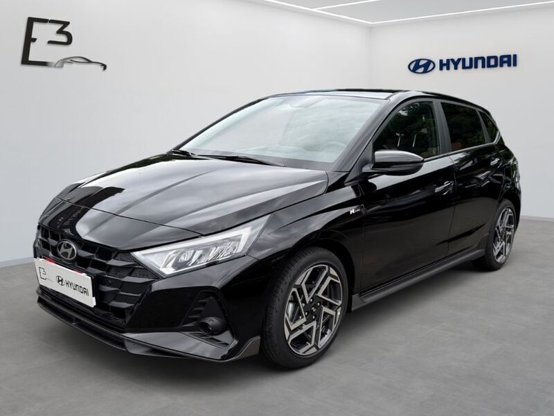 Phantom black / met Neu 2025 Hyundai i20 N Line Limousine | 24.990 € (Teuer) - Bild 1/4