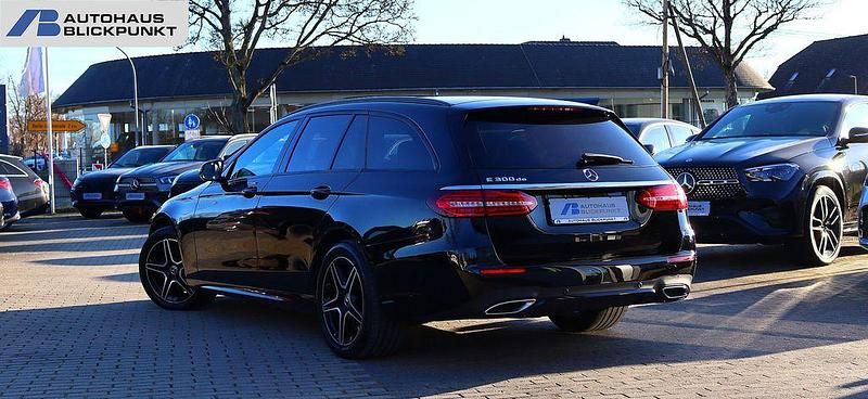 Gebraucht Mercedes E300 AMG 306 PS (225 kW) 2022 Schwarz Limousine
