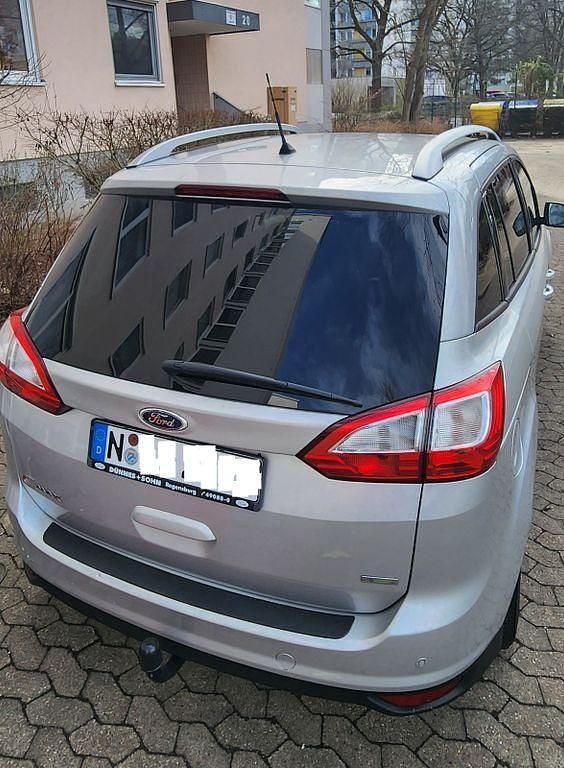 Gebraucht Ford Grand C-Max Trend 101 PS (74 kW) 2014 Silber Van / Kleinbus