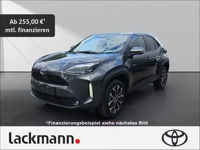 Gebraucht Toyota Yaris Connect Style 116 PS (85 kW) 2023 Kleinwagen