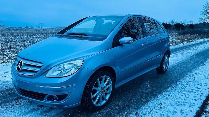 Gebraucht Mercedes B170 116 PS (85 kW) 2005 Blau Van / Kleinbus