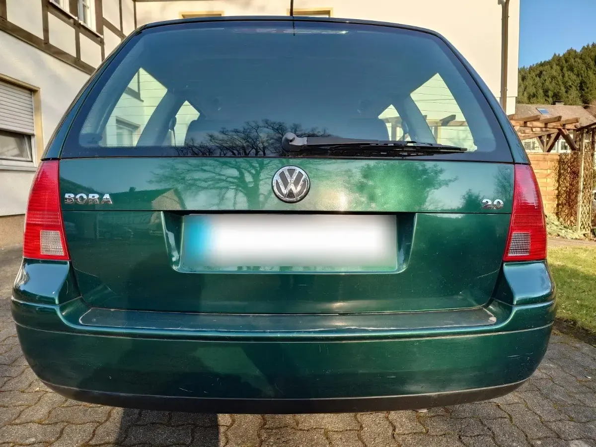 Gebraucht VW Bora Highline 116 PS (85 kW) 2002 Grün Kombi