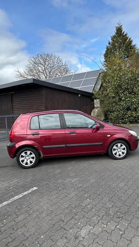 Gebraucht Hyundai Getz 90 PS (66 kW) 2008 Rot Kleinwagen