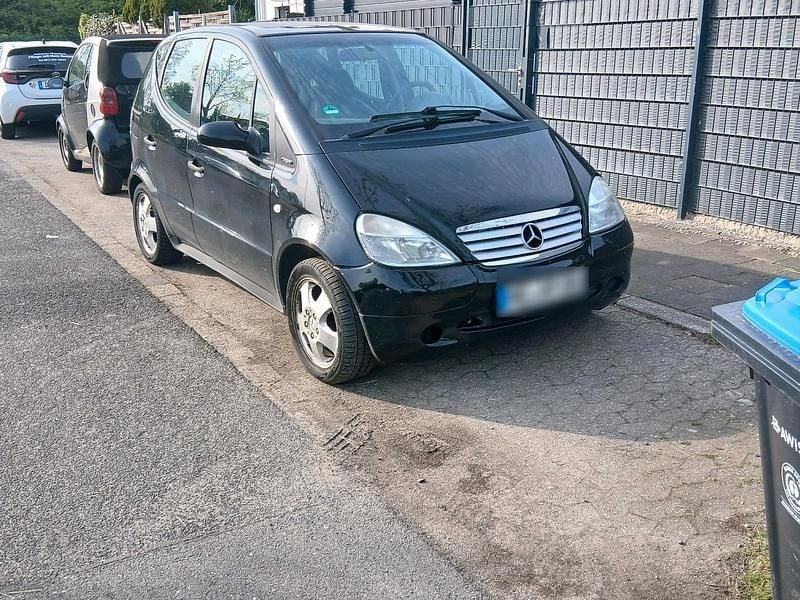 Second-hand Mercedes A160 1999 Negru Hatchback