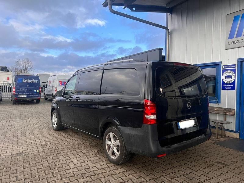 Gebraucht Mercedes Vito 163 PS (119 kW) 2017 Obsidianschwarz Van