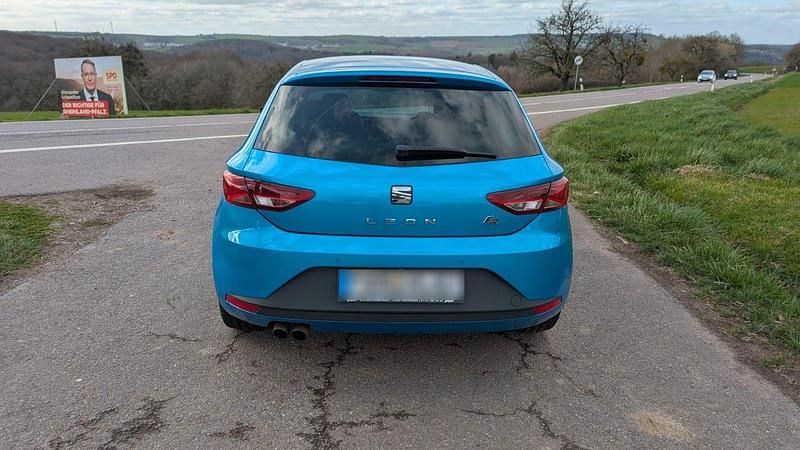 Gebraucht Seat Leon FR 179 PS (131 kW) 2016 Blau Limousine