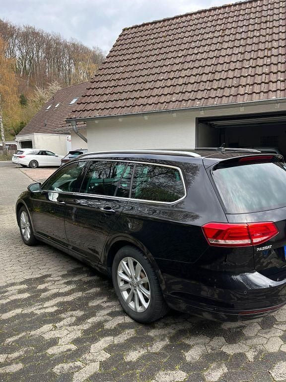 Gebraucht VW Passat 150 PS (110 kW) 2016 Schwarz Kombi