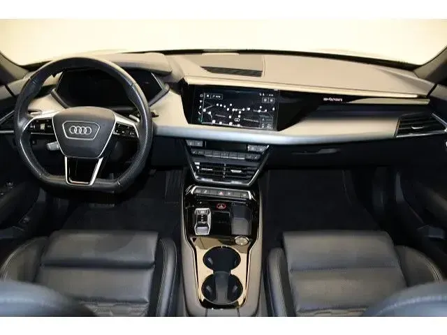 Gebraucht Audi e-tron GT quattro Premium 350 kW (476 PS) 2022 Mythosschwarz metallic Limousine
