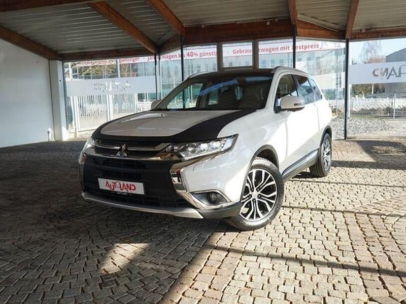Gebraucht Mitsubishi Outlander 150 PS (110 kW) 2018 Perlmutt weiß SUV