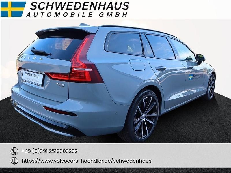 Gebraucht Volvo V60 Plus 335 PS (246 kW) 2025 Grau Kombi