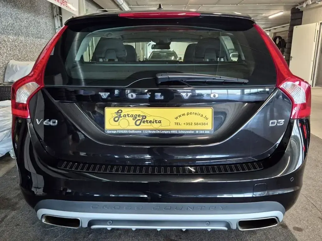 Gebraucht Volvo V60 CC 150 PS (110 kW) 2016 Schwarz Kombi