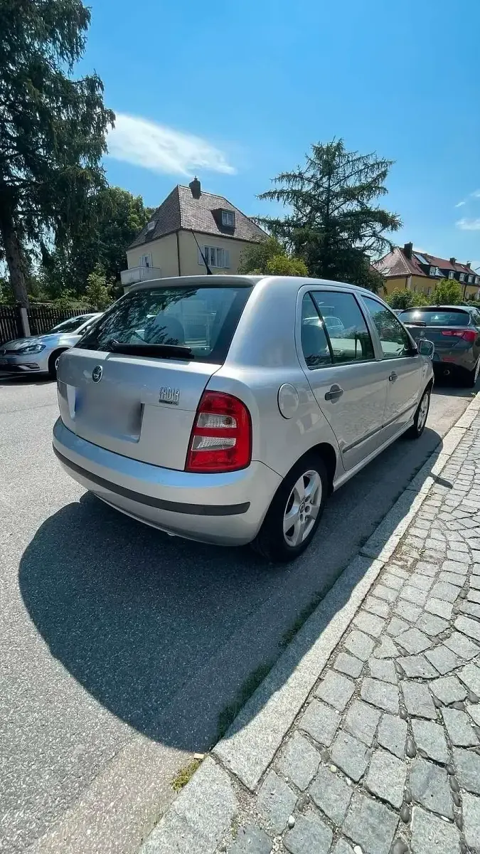 Gebraucht Skoda Fabia 75 PS (55 kW) 2001 Grau Limousine