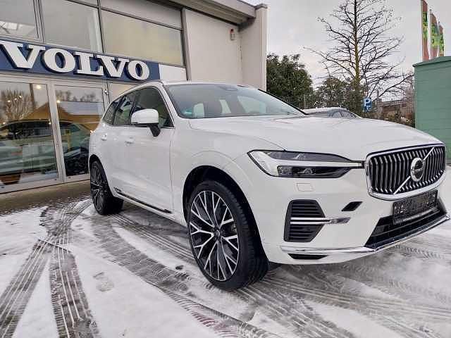 Weiß Gebraucht 2022 Volvo XC60 Inscription SUV | 38.900 € (Fairer Preis) - Bild 1/4