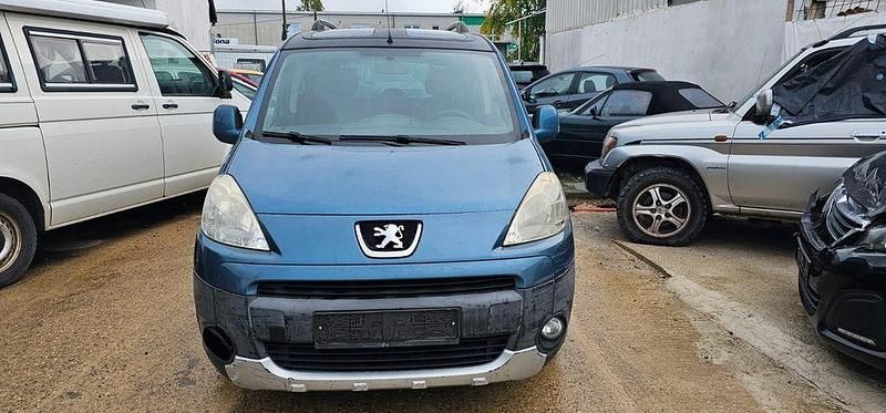 Gebraucht 2010 Peugeot Partner Tepee Family Van / Kleinbus | 2.399 € (Fairer Preis) - Bild 1/4