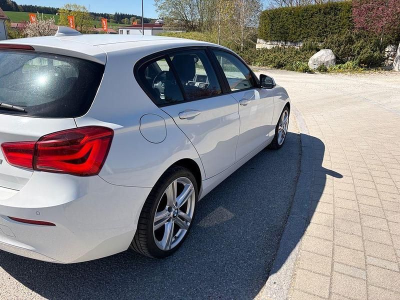 Second-hand BMW 116 109 CP (80 kW) 2016 Alb Hatchback