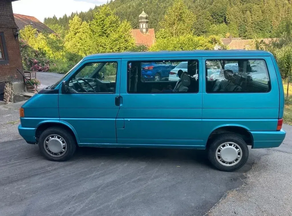 Gebraucht VW T4 84 PS (61 kW) 1990 Blau Van