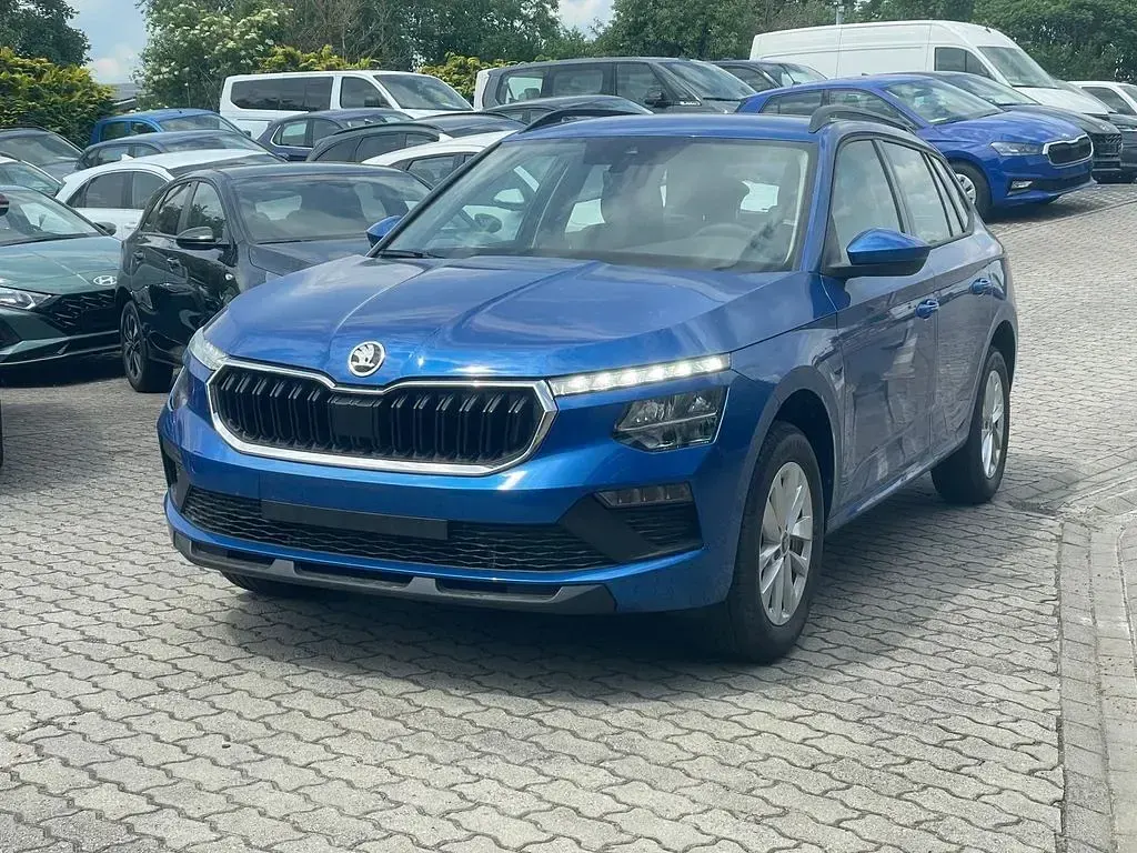 Neu Skoda Kamiq Drive 116 PS (85 kW) 2026 Blau SUV