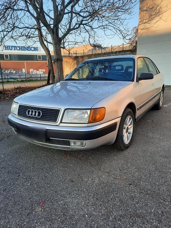 Gebraucht Audi 100 115 PS (84 kW) 1994 Silber Limousine